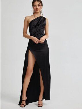 Lexi Samira One-Shoulder Satin Gown | Black | Floor-Length | Size 4 | NWT